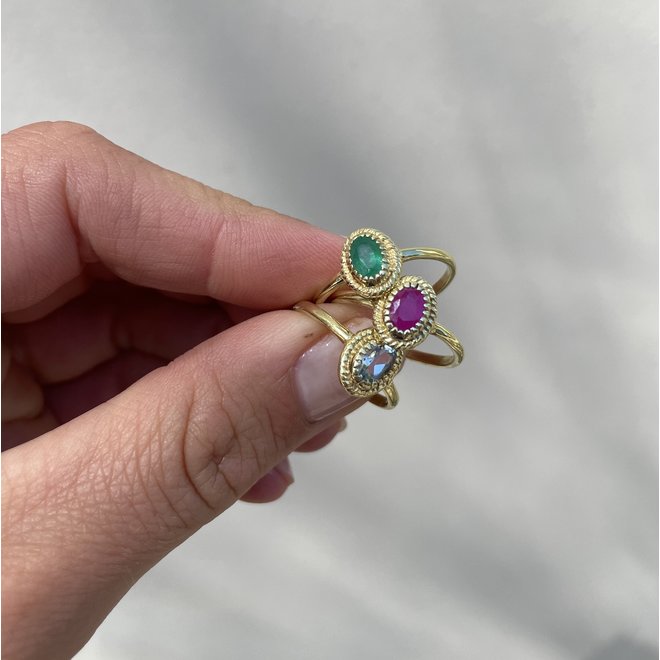 May Birthstone Ring - Emerald