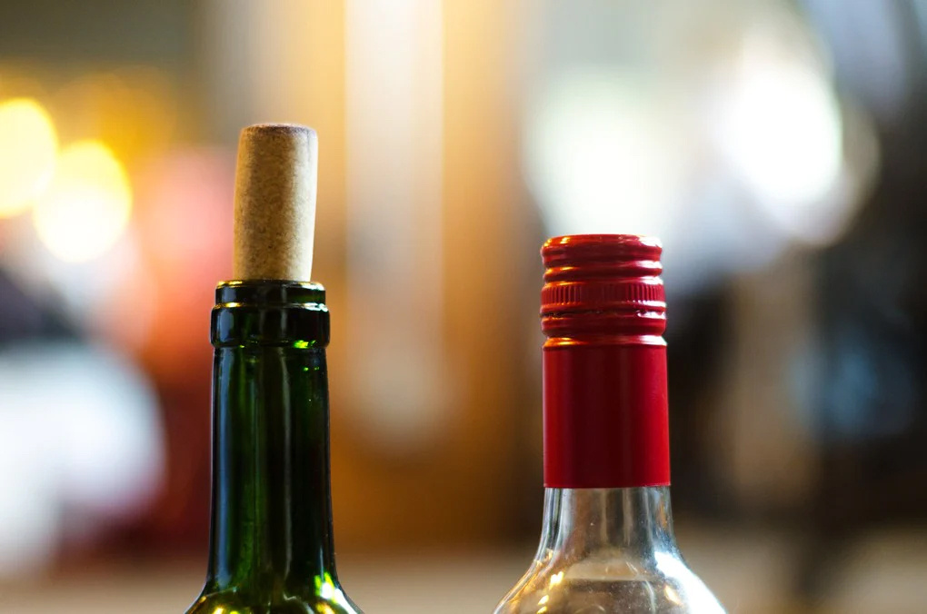 Is een fles wijn met schroefdop minder goed dan een kurk?