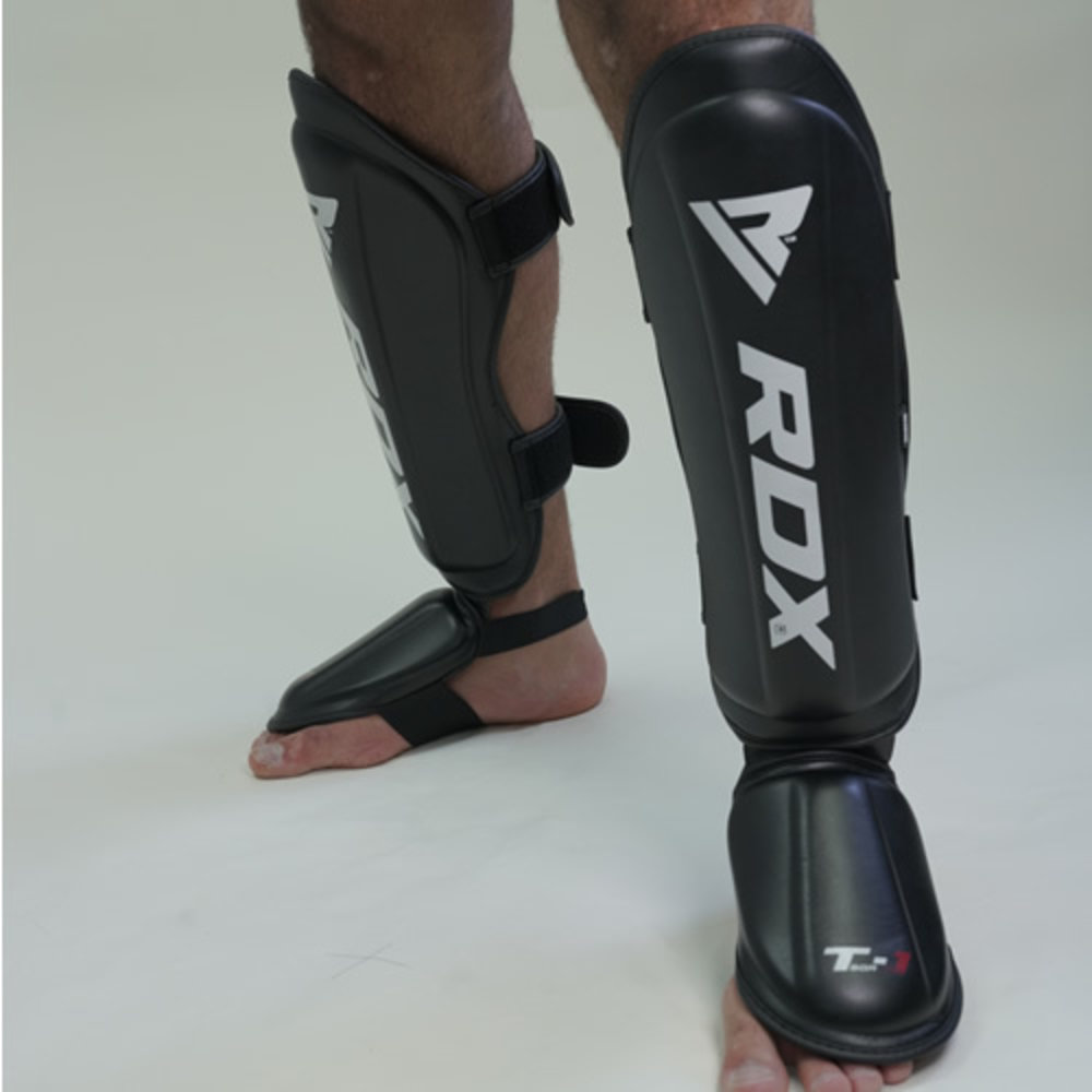 RDX Sports Shin Instep Molded KING - Zwart RDX Sports Shin Instep Molded KING - Zwart