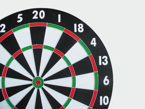 Garlando Equinox Dartbord Kabinet Set Pegasus- Inclusief 6 dartpijlen Garlando Equinox Dartbord Kabinet Set Pegasus- Inclusief 6 dartpijlen