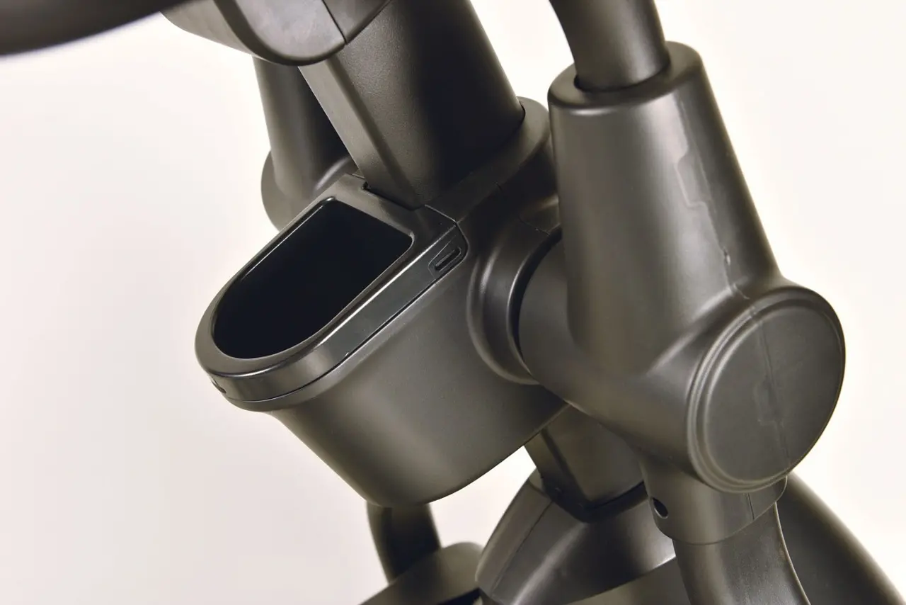 Toorx Professional ERX-9500-TFT Crosstrainer met TFT scherm Toorx Professional ERX-9500-TFT Crosstrainer met TFT scherm