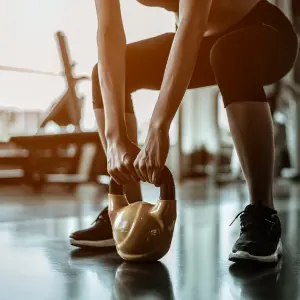 Kettlebell deadlift