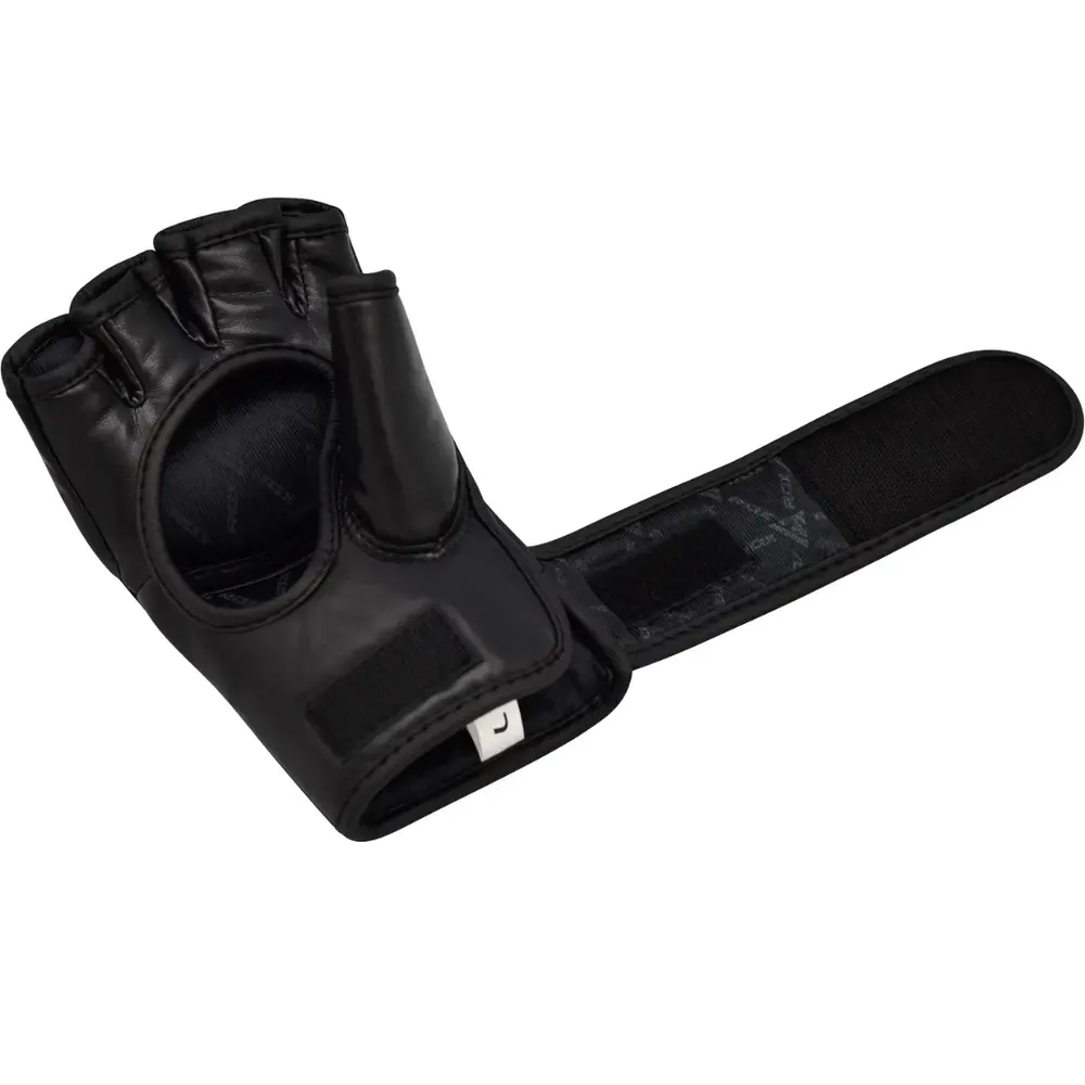 RDX Sports Grappling Gloves Model GGRF-12 Zwart RDX Sports Grappling Gloves Model GGRF-12 Zwart