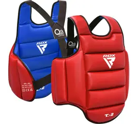 RDX Sports T2 CE Borstbeschermer Rood en Blauw RDX Sports T2 CE Borstbeschermer Rood en Blauw