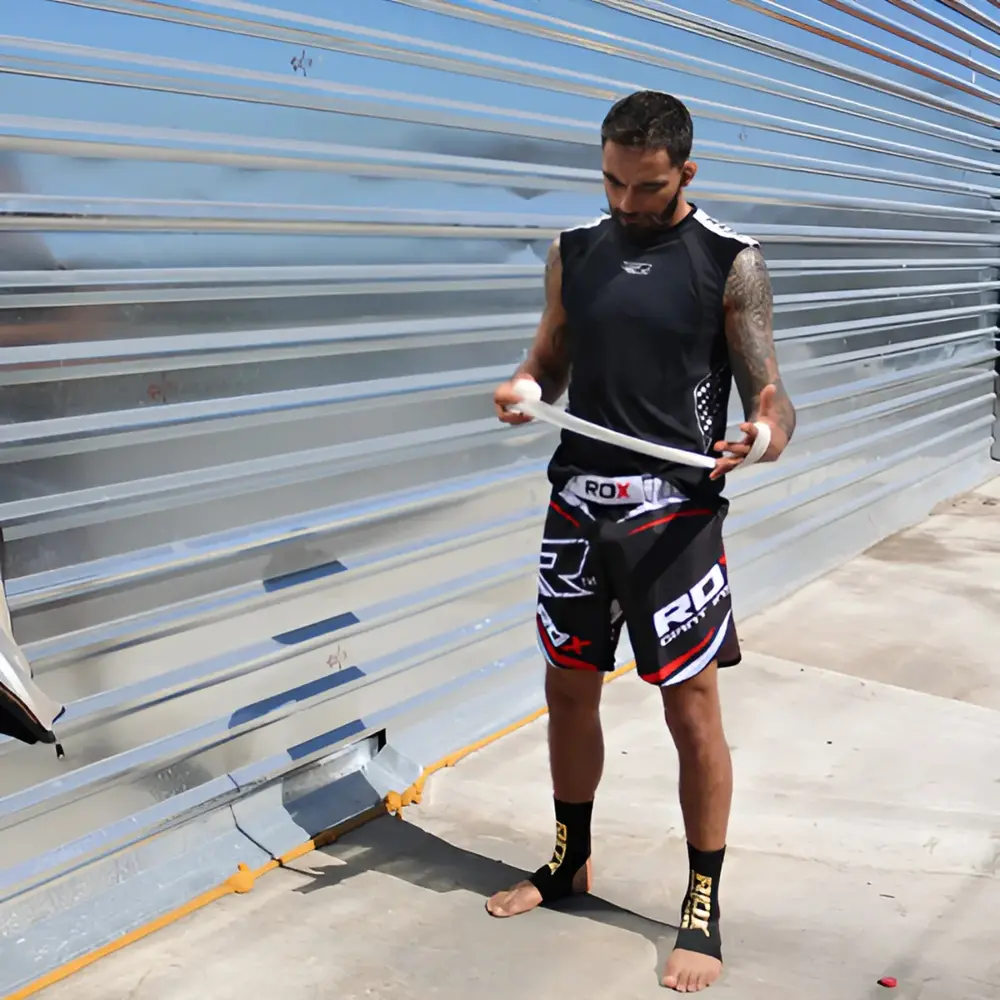 RDX Sports Hosiery Ankle Sleeve - Enkelbeschermer Rood RDX Sports Hosiery Ankle Sleeve - Enkelbeschermer Rood