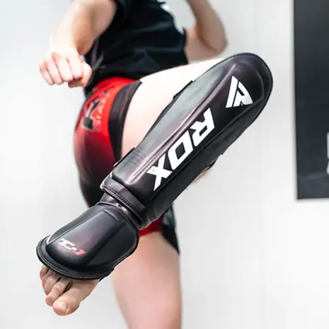 RDX Sports Shin Instep Molded KING - Rood RDX Sports Shin Instep Molded KING - Rood