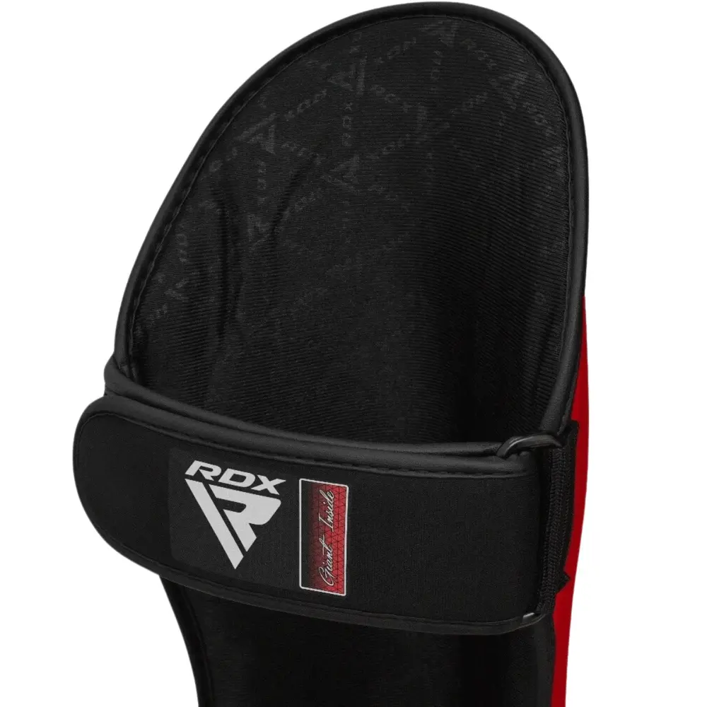 RDX Sports Shin Instep Molded KING - Rood RDX Sports Shin Instep Molded KING - Rood