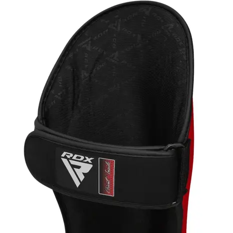 RDX Sports Shin Instep Molded KING - Rood RDX Sports Shin Instep Molded KING - Rood