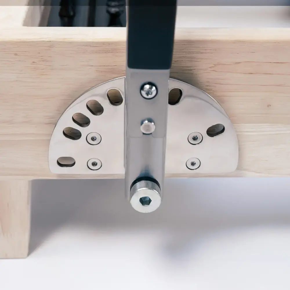 Liveness Eikenhout Reformer PTX 5000 Green Tea Liveness Eikenhout Reformer PTX 5000 Green Tea