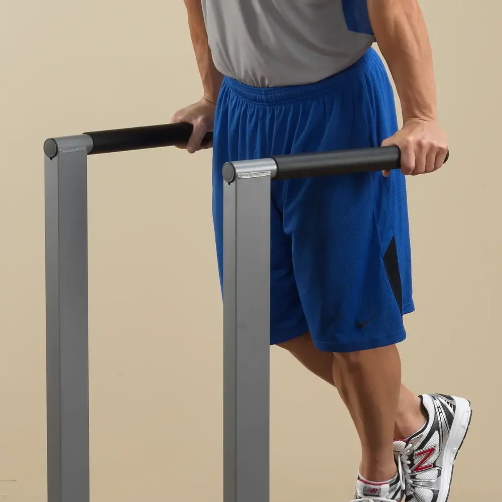 Body-Solid GDIP59B Dip Station - Zwart