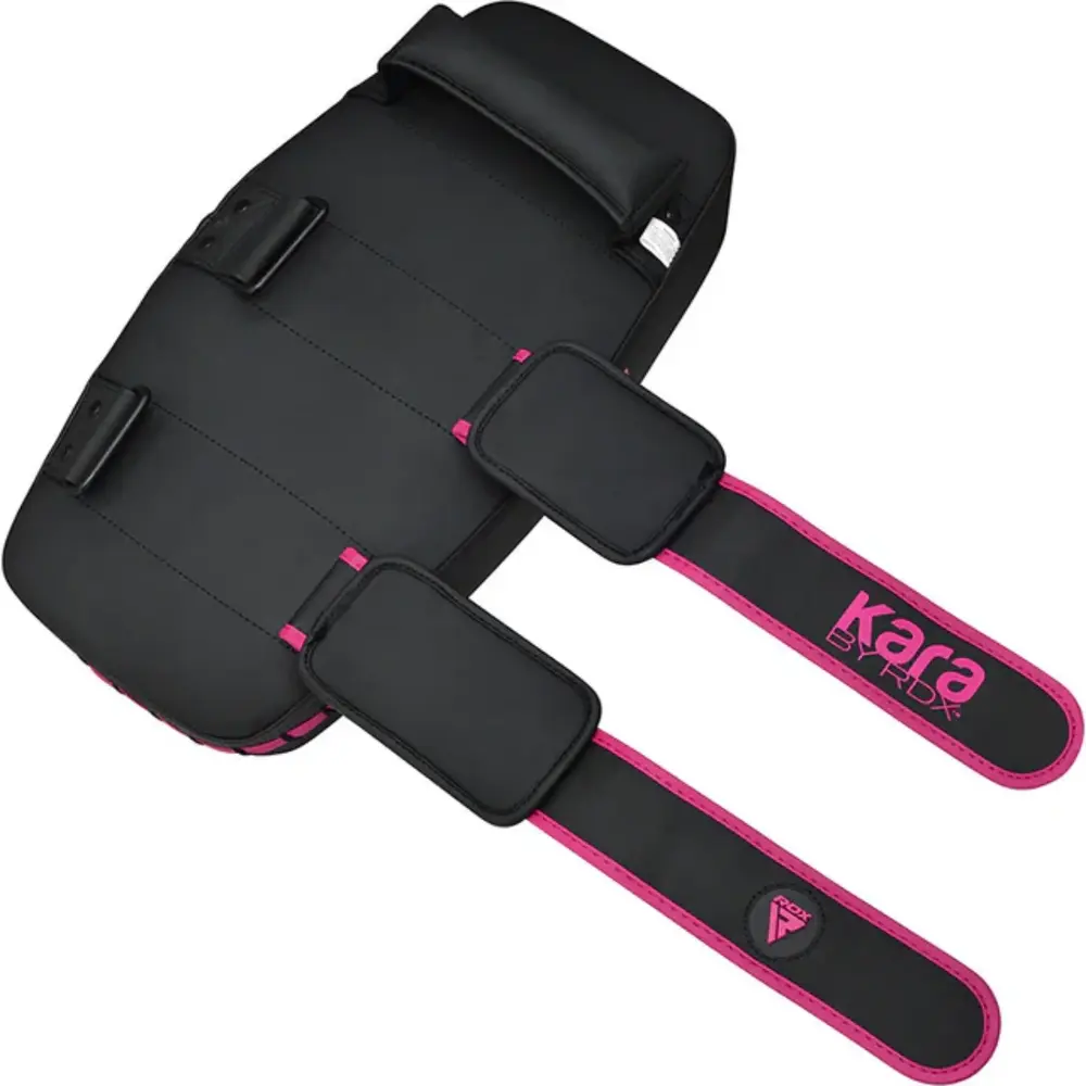 RDX Sports F6 Kara Thai Arm Pad Matzwart Met Roze RDX Sports F6 Kara Thai Arm Pad Matzwart Met Roze