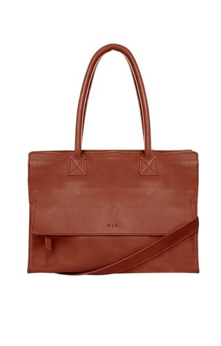 MyK Mustsee Chestnut MyK Mustsee Chestnut