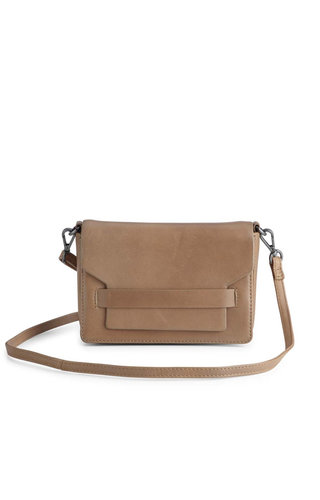 MarkBerg Vanya Crossbody Bag Antique Caramel MarkBerg Vanya Crossbody Bag Antique Caramel