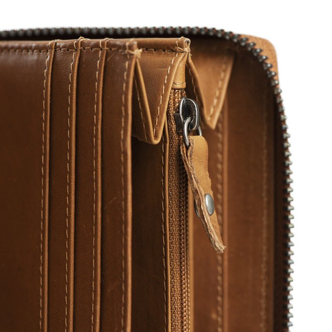 Halle Wallet Cognac