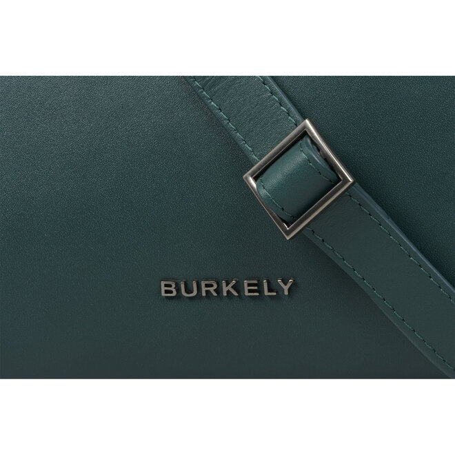 Nocturnal Nova Envelop Clutch Dark Green