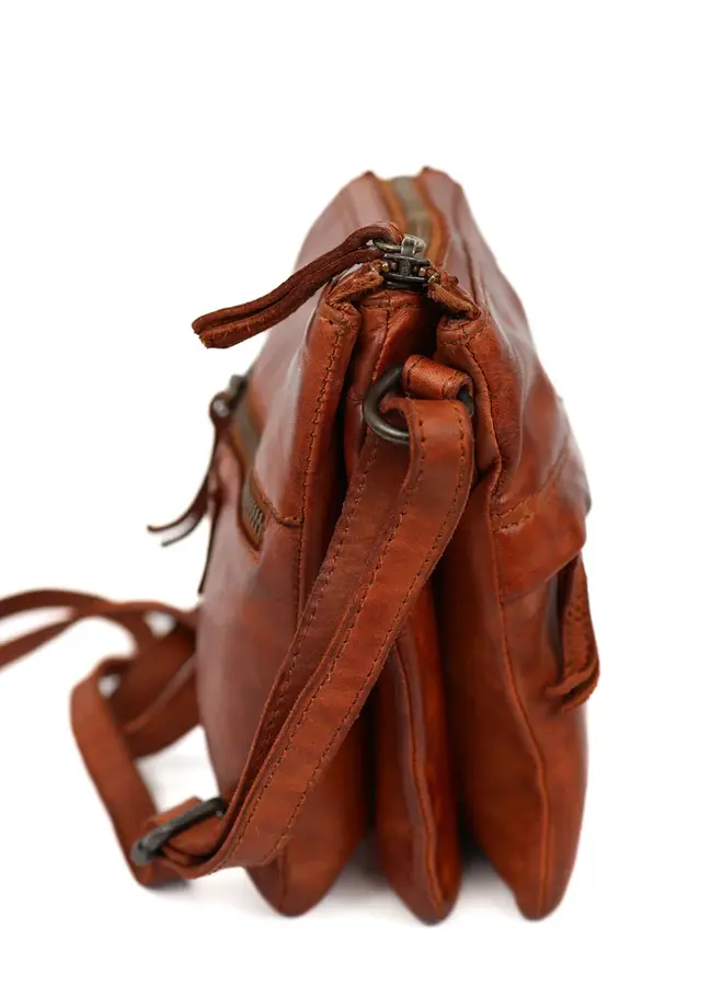 Klein schoudertasje Monique CL45084 Cognac