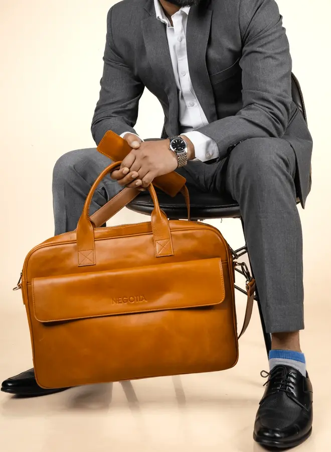 Orden Briefcase Cognac