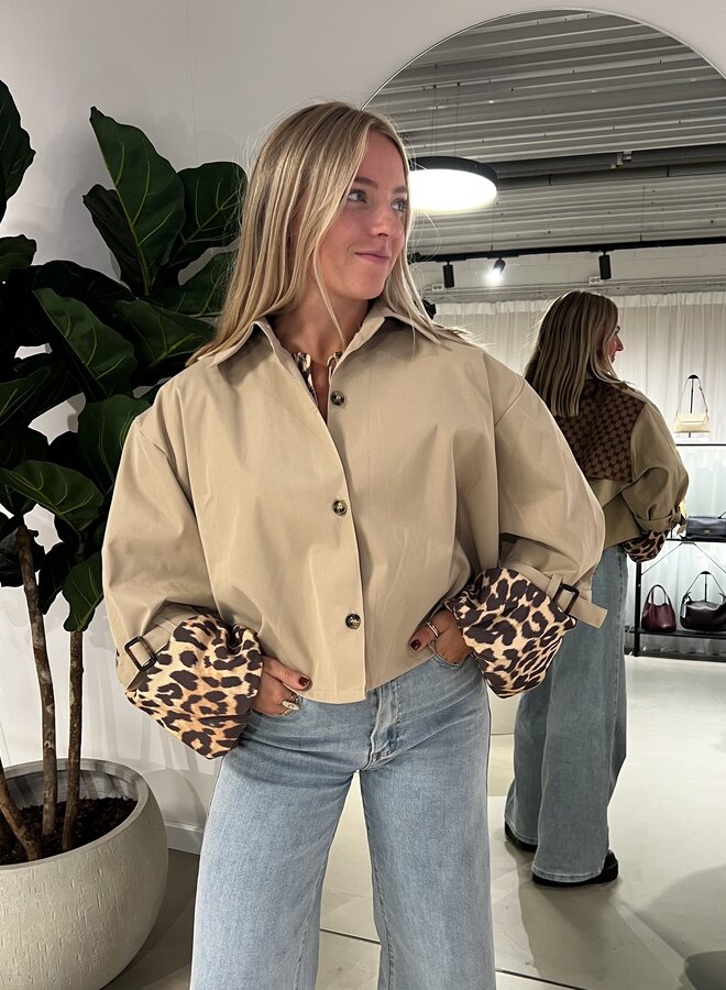 Cape Designer Gucci/Beige