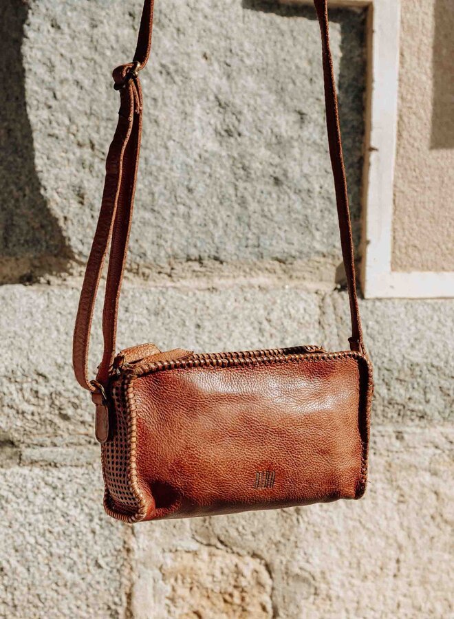 Abbot Crossbody Camel