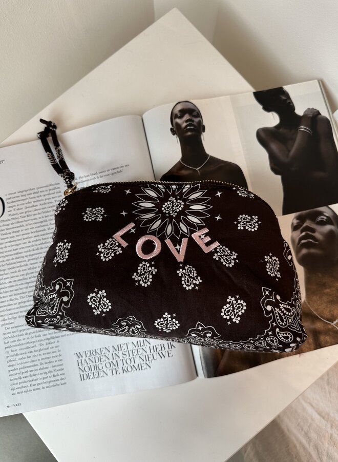 Paisley Pouch