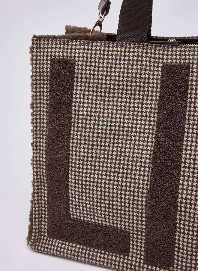 Soft Tote Check Donkerbruin