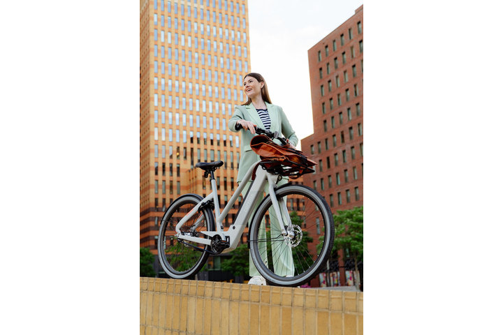 Cortina E-Blau Damesfiets 28 inch 50cm DB7 belt 15