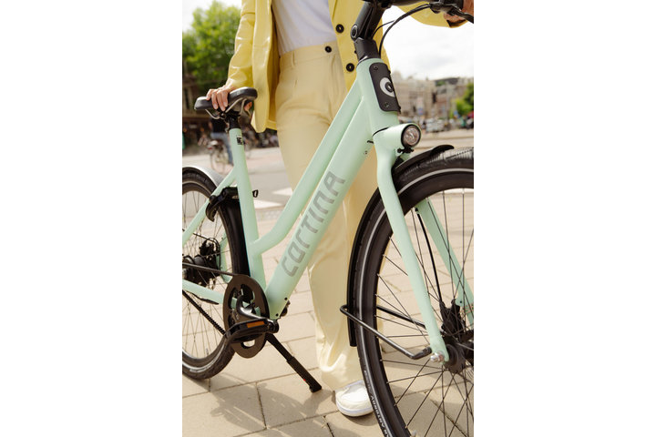 Cortina E-Lett 28 inch 57cm DB Belt 15
