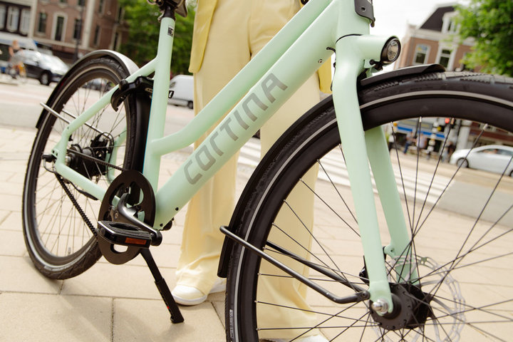 Cortina E-Lett Elektrische Damesfiets 28 inch 50 cm DB Belt 19