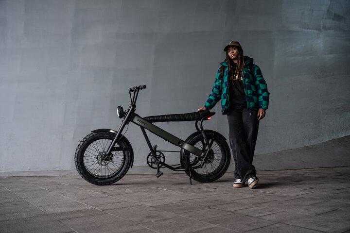 Brekr Model F250 22 inch Fatbike 19