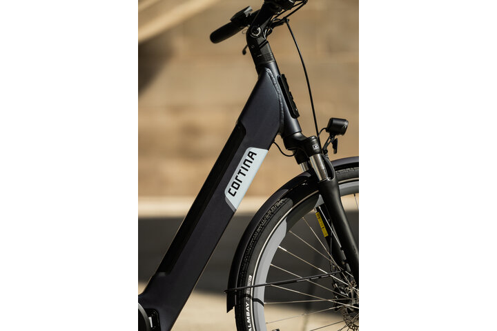 Cortina E-Nite Elektrische Damesfiets 28inch 57cm DA9 13