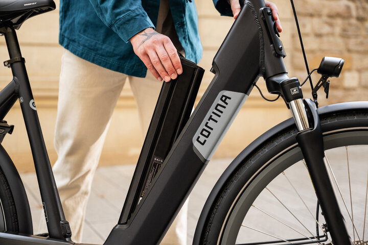 Cortina E-Nite VV Elektrische Damesfiets 28 inch 50cm 7v 3