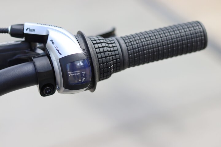 CUBE ACID 240 Schijfremmen 24 inch Mountainbike 8v 8