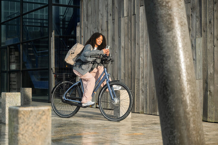 Cortina E-Tide Elektrische Damesfiets 28 inch 57cm Voorwielmotor DB7 14