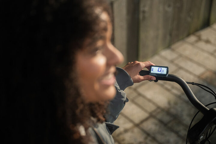 Cortina E-Tide Elektrische Damesfiets 28 inch 57cm Voorwielmotor DB7 15