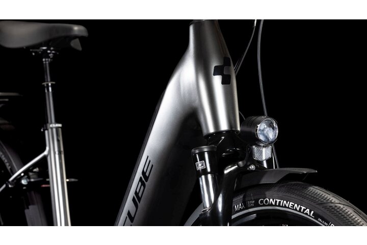 Cube Supreme Hybrid Deluxe One 625 Elektrische damesfiets 28 inch 58cm 8v 6