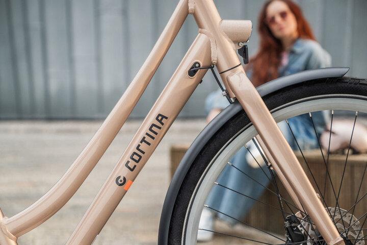 Cortina E-Tide Elektrische Damesfiets 28 inch 61cm Middenmotor DB7 7