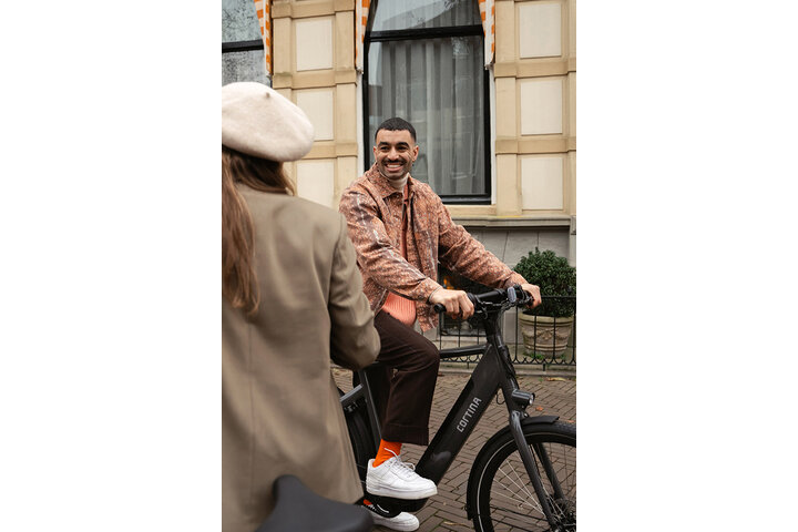 Cortina E-Blau Herenfiets 28 inch 61cm DB7 belt 7