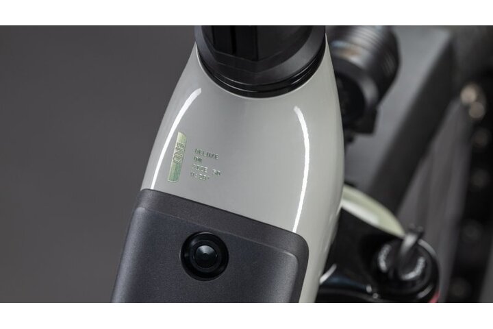 Cube Supreme Hybrid Deluxe One 600 Elektriche Damesfiets 28 inch 58cm 5v 3