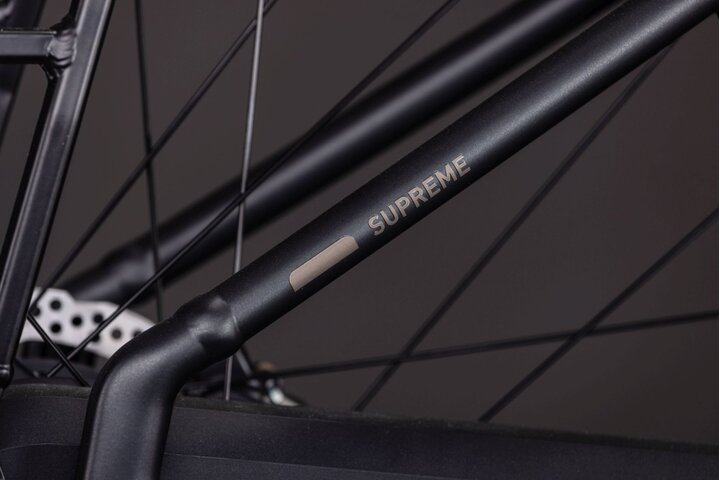 Cube Supreme Hybrid Comfort One 600 Elektriche Damesfiets 28 inch 58cm 5v 13