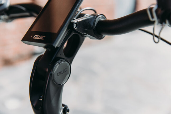 QWIC INTER Plus Elektrische Damesfiets 28 inch 54cm7v 6