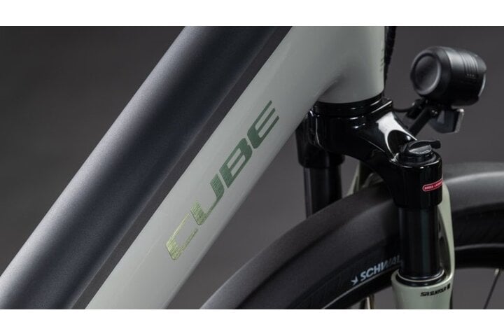 Cube Supreme Hybrid Deluxe One 600 Elektriche Damesfiets 28 inch 50cm 5v 7
