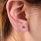 PIERCING DRIEHOEK BAL ZILVER EP411-1