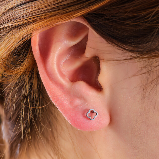 PIERCING OPEN KLAVER ZILVER EP409-1