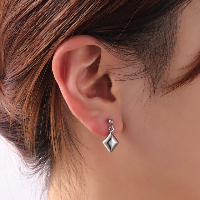 DIAMOND STUD OORBELLEN E4326-1 DIAMOND STUD OORBELLEN E4326-1