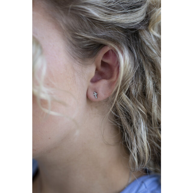 Go Dutch Label Cross Oorbellen E8815-2