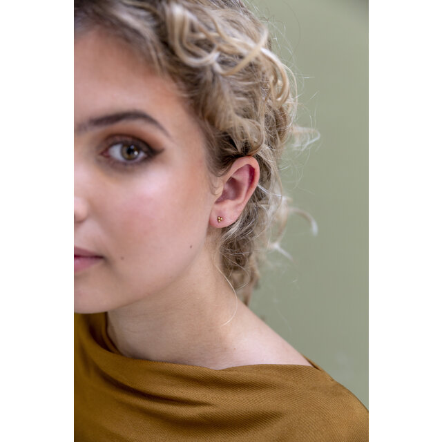 Go Dutch Lable Triangle Balls Oorbellen E9894-2