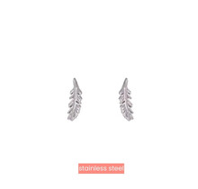 E3343-1 Feather Stud - RH