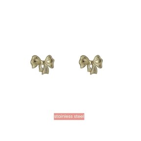 Big Bow Stud E5483-2
