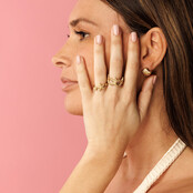 Gouden ring - twee gouden zeesterren - zomerse look