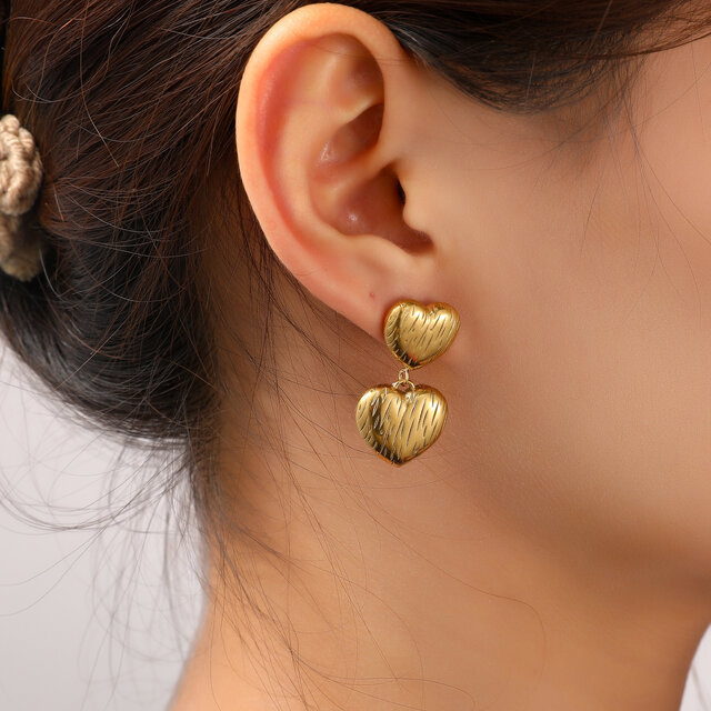 Double Heart Stud Oorbellen E56265-2 Double Heart Stud Oorbellen E56265-2